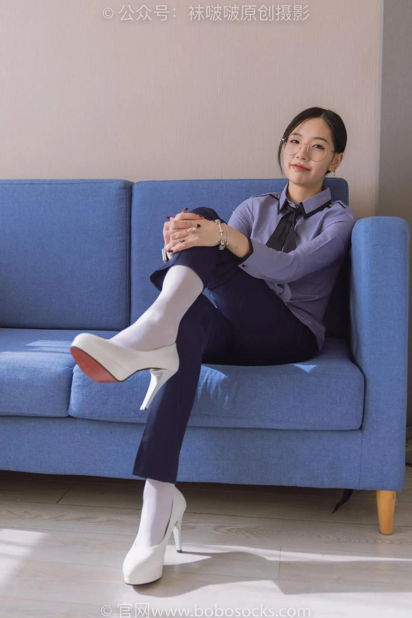 [BoBoSocks袜啵啵]NO.178 小甜豆-高跟鞋、厚白丝、ol风裤里丝 [140P]插图